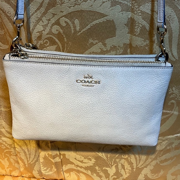 Coach cream double compartment crossbody.    14-B3Cb - Picture 1 of 8